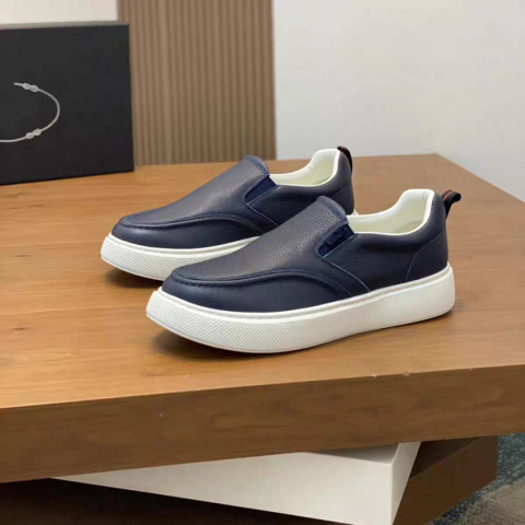 Buty wsuwane Prada Buty wsuwane Prada