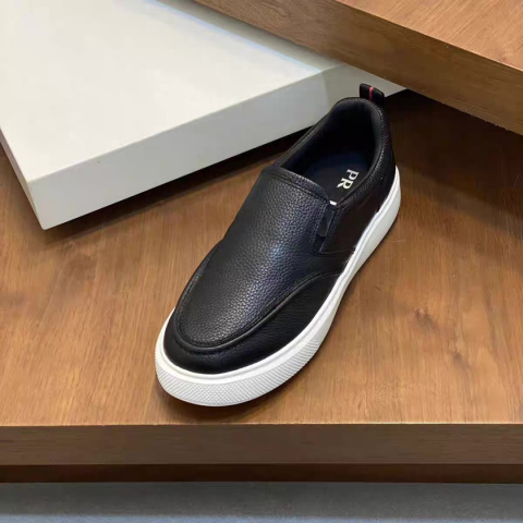Buty wsuwane Prada Buty wsuwane Prada