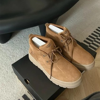 Buty śniegowce sznurowane UGG