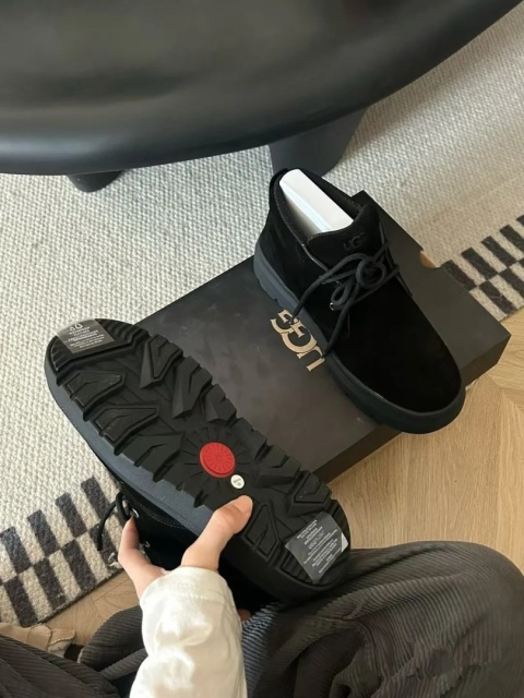 Buty śniegowce sznurowane UGG