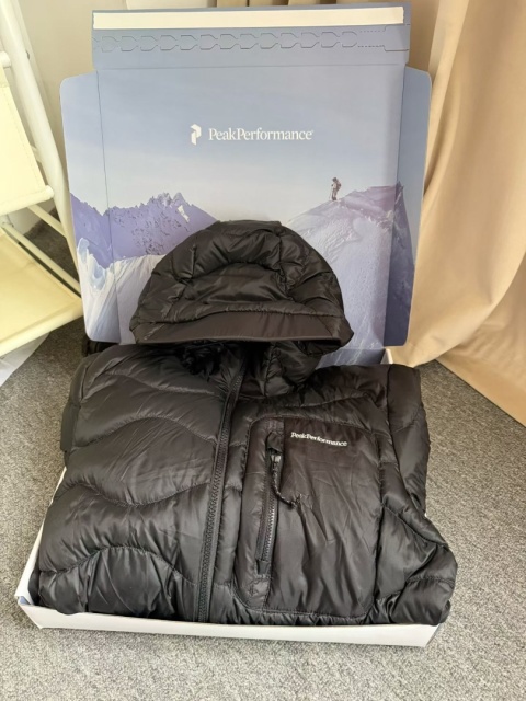 Kurtka Peak Performance