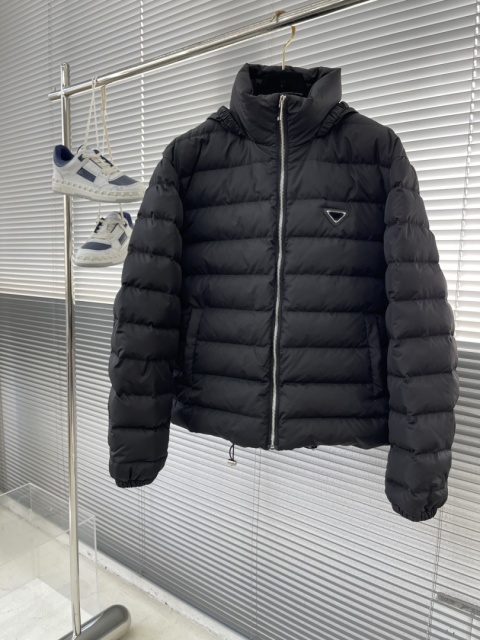 Kurtka puchowa Prada