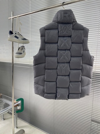 Kamizelka męska bezrękawnik puchowy Moncler