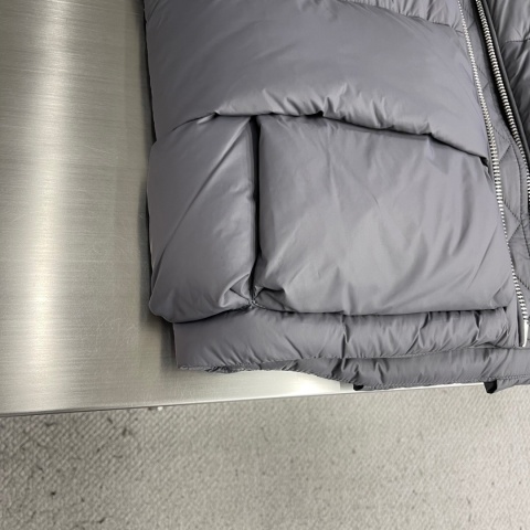 Kamizelka męska bezrękawnik puchowy Moncler