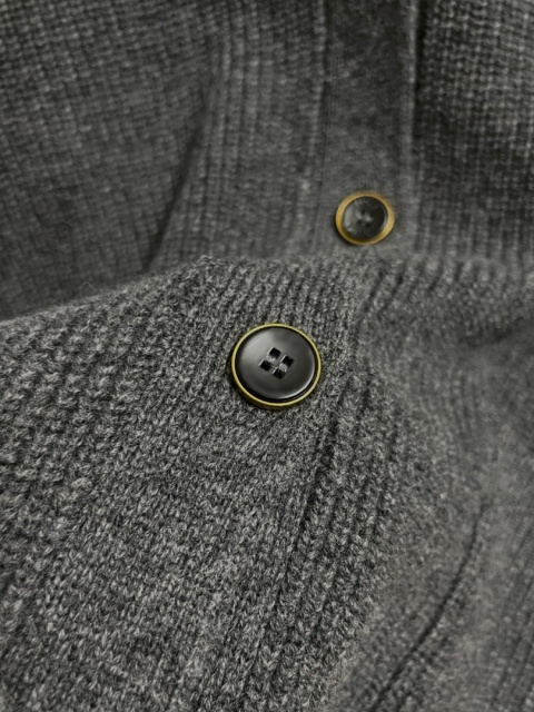 Sweter zapinany na guziki Louis Vuitton