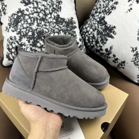 Buty krótki śniegowce UGG