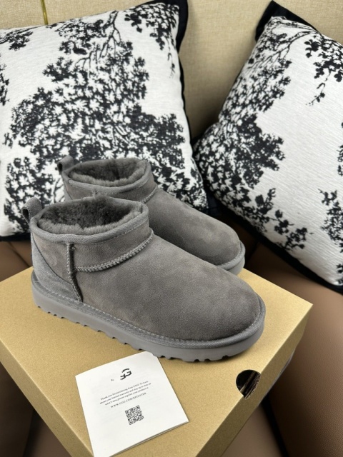 Buty krótki śniegowce UGG