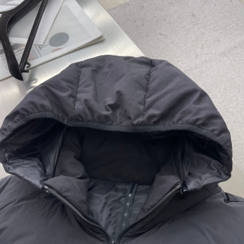 Kamizelka męska bezrękawnik puchowy Moncler