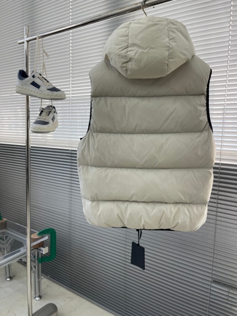 Kamizelka męska bezrękawnik puchowy Moncler