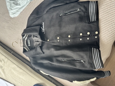 Stylowa kurtka Amiri