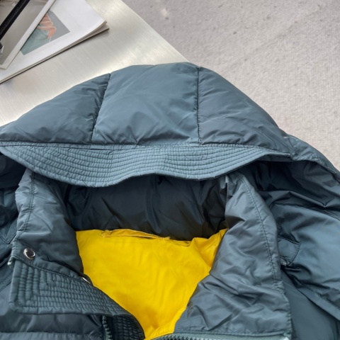 Kurtka puchowa Prada