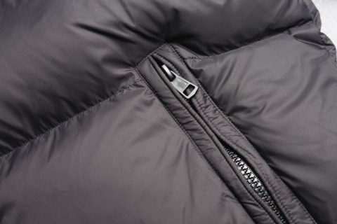 Kurtka puchowa Moncler