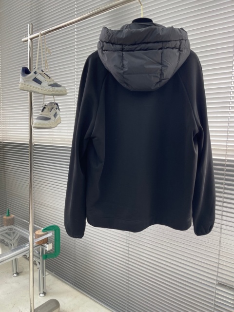 Kurtka puchowa Moncler