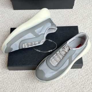 Męskie buty sportowe Prada