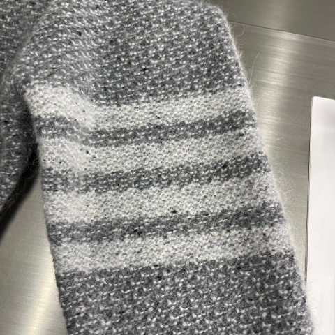 Sweter wełniany Thom Browne