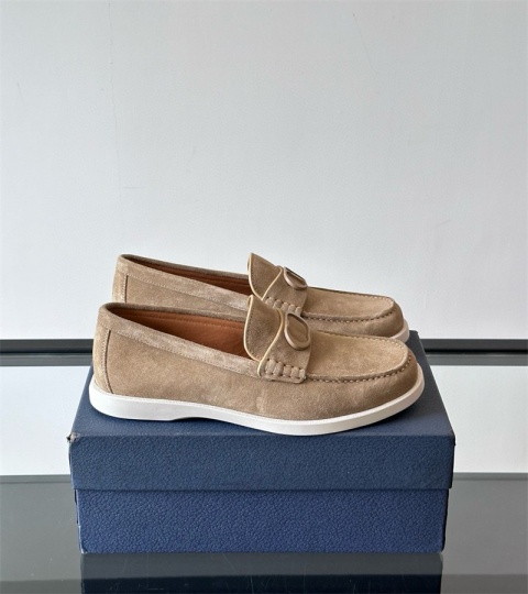 Buty Letenie mokasyny zamszowe Dior