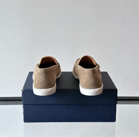 Buty Letenie mokasyny zamszowe Dior