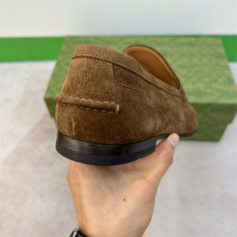 Buty Letenie mokasyny Gucci zamszowe z miękką podeszwą