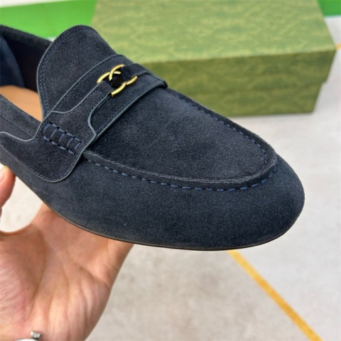 Buty mokasyny Gucci zamszowe z miękką podeszwą