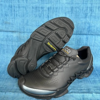 Buty męskie sportowo‑outdoorowe Ecco