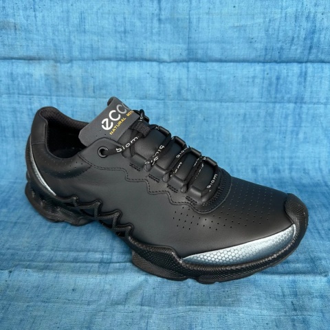 Buty męskie sportowo‑outdoorowe Ecco