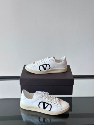 Buty Valentino Garavani sport-casual