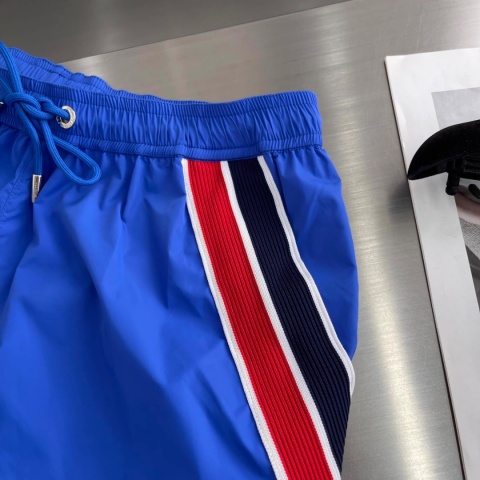 Spodenki szorty sportowe Moncler