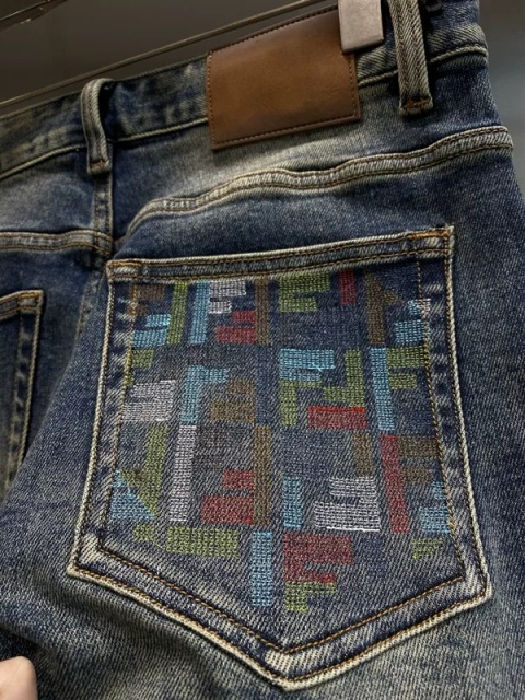 Spodnie Fendi