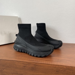 Buty za kostkę wsuwane Moncler