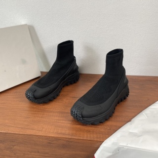 Buty za kostkę wsuwane Moncler