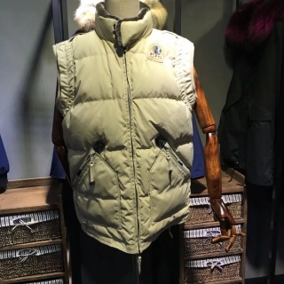 Kamizelka puchowa Parajumpers