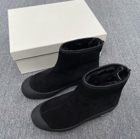 Buty damskie śniegowce Bally