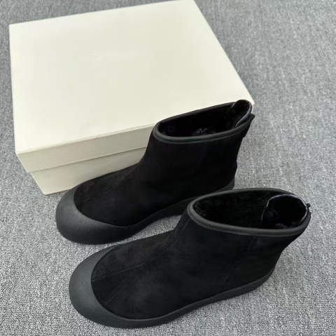 Buty damskie śniegowce Bally