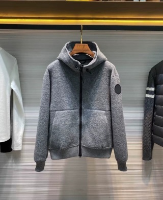 Bluza wełniana zapiana na zamek Canada Goose