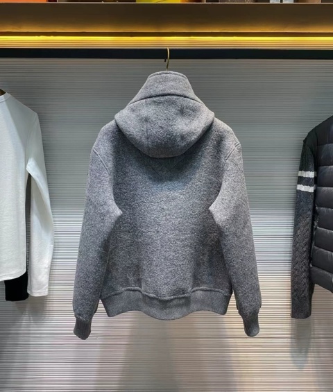 Bluza wełniana zapiana na zamek Canada Goose