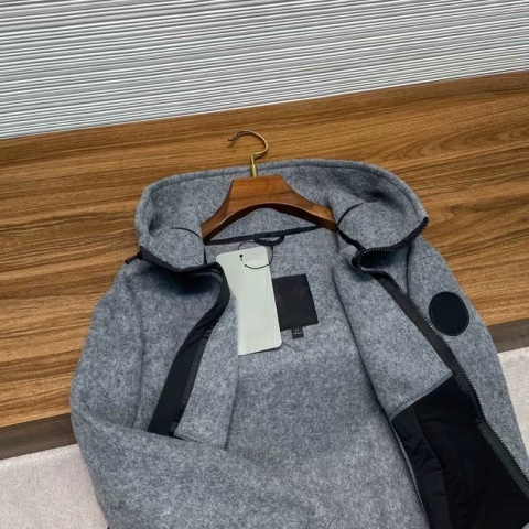 Bluza wełniana zapiana na zamek Canada Goose