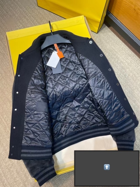 Kurtka bejsbolowa Fendi