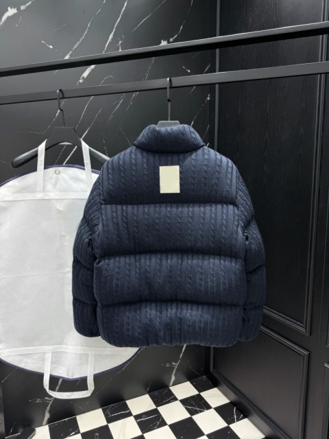 Kurtka puchowa Moncler