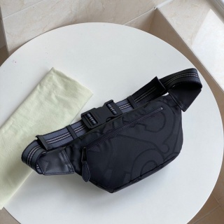 Nerka torebka na ramię Burberry London