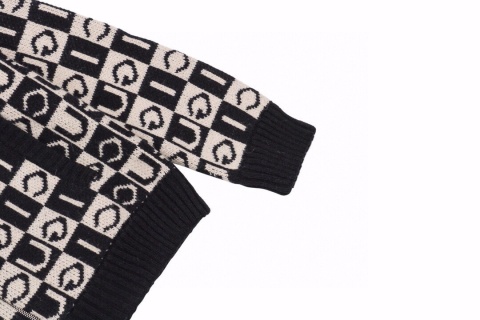 Sweter zapinany na zamek w szachownicy Gucci